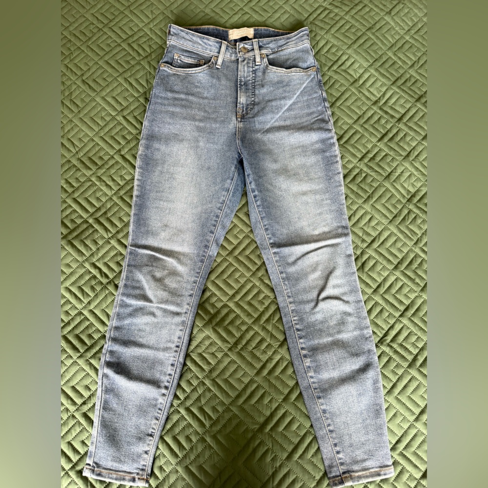 The curvy way-high skinny Jean
